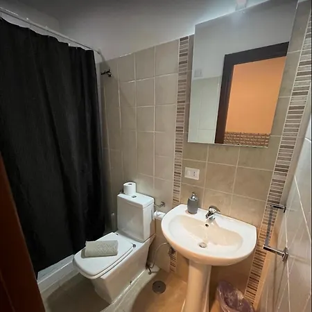 Vegan Airport - Adults Only - Late Check In Bed & Breakfast